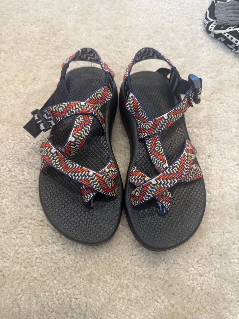 Chaco Women’s Z Cloud Outdoor Aztec Multicolor Strappy Sandals Size 8 EUC